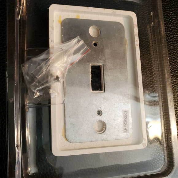 Light switch Cover White w/ Multi-Colored flowers - Picture 2 of 4